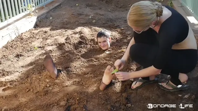 Bdsm Buried
